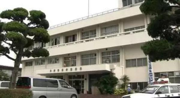国道を横断していた歩行者がはねられ死亡　車を運転していた男を逮捕