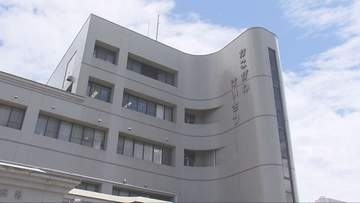 県立高校教諭の20代の男を逮捕　17歳女性のスカートの中を盗撮か