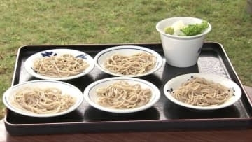 「採れたて・ひきたて・打ちたて・ゆがきたて」　出石皿そばの「新そば」を堪能