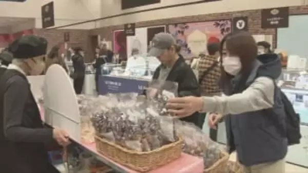 大丸神戸店でバレンタインにぎわう　国内外80ブランド集結し華やかなスイーツに行列