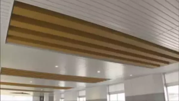 間もなく開業「手柄山平和公園駅」　駅舎を公開