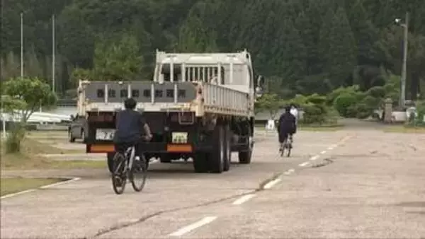 自動車教習所で自転車ルールを学ぶ　香美町の高校生