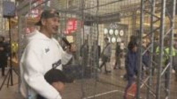 神戸三宮センター街のど真ん中　ストリートテニスの体験イベント開催