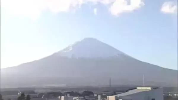 富士登山で下山中　44歳男性滑落して死亡　本人通報で搬送も