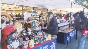 有田焼・備前焼など20万点大集合　全国大陶器市始まる　食器から美術品まで　静岡・三島市