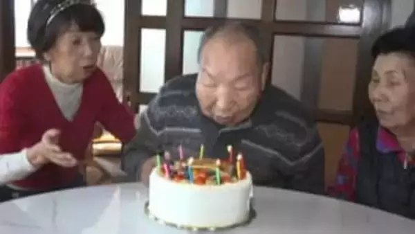 袴田巖さんが90歳に　「なるべく長生きさせてあげたい」　姉・ひで子さんや支援者が卒寿を祝う　一家4人が死亡した強盗殺人放火事件で一度は死刑が確定も再審を経て1年半前に無罪を勝ち取る