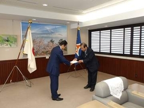 「救助隊員の二次遭難リスクは看過できない水準」　富士山の無謀な冬期登山めぐり対策を遅々として進めない県に再要望　「隊員を失うようなことがあれば救助活動は何のためにあるのか」