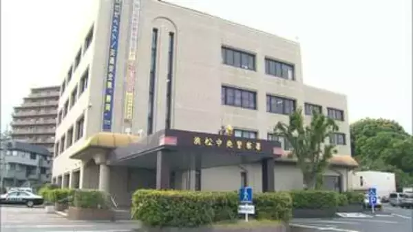 ブナシメジなど800円相当の食料品を万引き　呼び止めた店員に暴行加えケガをさせたとして40歳の女　強盗致傷の現行犯で逮捕　盗んだことは認めるも「ケガをさせるつもりはなかった」と容疑を一部否認