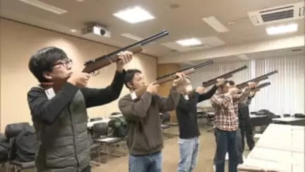 自衛隊OBや警察官、五輪選手の妻まで…狩猟免許の志願者が急増中　背景には“災害級”のクマ被害　受験者数は前年の約2倍　地域を守るために立ち上がった“次世代”のハンター