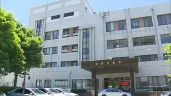 スカートの中に小型カメラを向け女性の下着を撮影　62歳男を逮捕　職務質問をした際に包丁を携帯していた銃刀法違反の現行犯でも逮捕