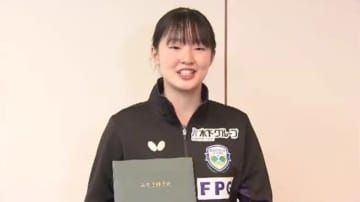 【速報】卓球・張本美和選手が全日本選手権で初優勝 決勝で3連覇中の早田ひな選手を破る