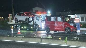 大崎市古川の国道で軽乗用車が横転する事故