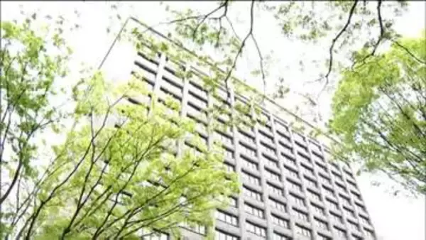 女子児童の着替え本棚から盗撮教師を懲戒免職　化粧品15万円盗んだ女教師は停職９か月　宮城県教育委員会