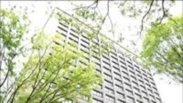 女子児童の着替え本棚から盗撮教師を懲戒免職　化粧品15万円盗んだ女教師は停職９か月　宮城県教育委員会
