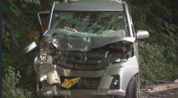 大型トラックと軽乗用車が正面衝突　軽運転の50代男性が重体