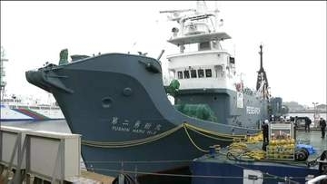 クジラ調査船が宮城・塩釜市の港から北太平洋へ向け出港　調査は2026年で17回目となる