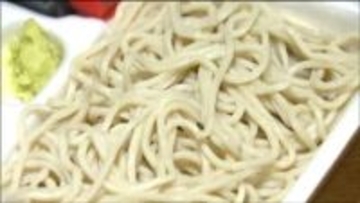 「来年もいい年になるよう願いをこめて」年越しそばに長い列 従業員は午前1時から準備作業　仙台