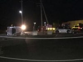 出会い頭に乗用車同士が衝突　80代女性が会話できない状態　宮城・石巻市