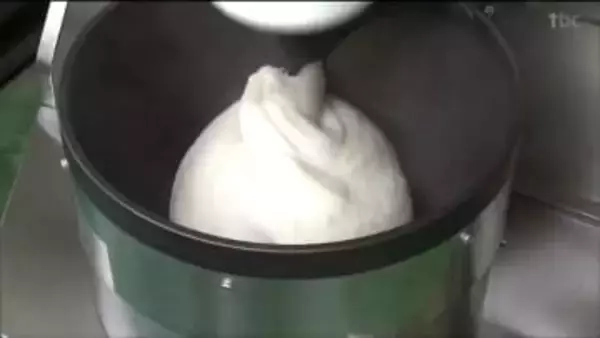 "煮崩れしない”と評判　正月に向けたもちづくり最盛期　宮城・栗原市