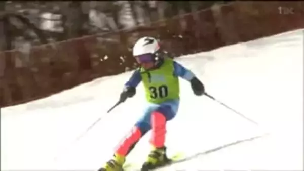 果敢な滑りで競う　「tbc杯みやぎ蔵王スキー大会」開幕