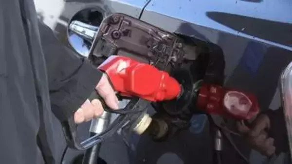レギュラーガソリン1リットル163円10銭で2週ぶりの値下がりも　中東情勢により先行き不透明　宮城