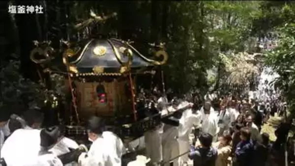 塩釜神社で「花まつり」　氏子ら500人が神輿で巡行　宮城