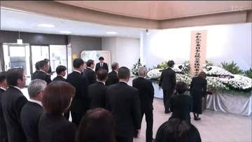 死者11人・行方不明1人の2019年台風19号被害から7年　遺族らが献花し静かに祈り捧げる　宮城・丸森町