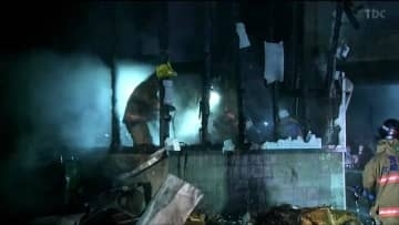 「住宅が燃えている」住宅兼店舗と倉庫 計2棟が全焼　宮城・大崎市