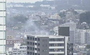 【速報】「空き家の1階から煙が上がっている」と通報　消防が消火中　仙台