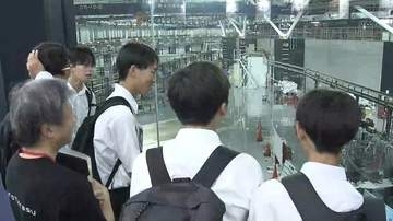 年2回公開の放射光研究施設「ナノテラス」で見学会　子どもたちが世界最高峰の設備を見学　仙台