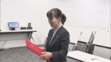 岡村氏に当選証書付与／埼玉県