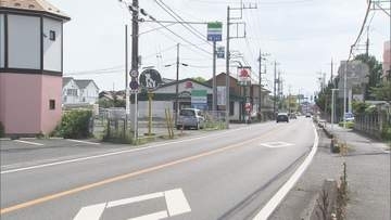 狭山市の県道　女性が軽乗用車にはねられ死亡／埼玉県
