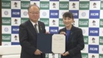 奥ノ木川口市長から当選した岡村氏に引継ぎ／埼玉県