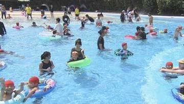 【お盆休み】帰省に観光で県内各地にぎわう　みなさんの夏の思い出は？《新潟》