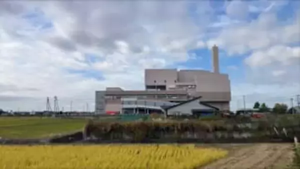 【速報】ベルトコンベアで運ばれたごみから出火か　ごみ処理施設で火災　ごみの受け入れを一時停止《新潟・三条》