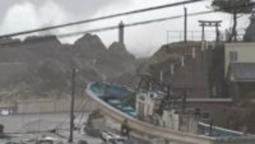 広い範囲で強風　ジェットフォイルが全便欠航　昼過ぎにかけて下越や佐渡で高波に注意 《新潟》