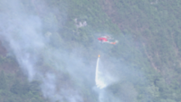 【続報】魚沼市のスキー場跡地の火災　ヘリコプターで放水も鎮火の目途立たず　長岡市山古志の山林でも火災が発生《新潟》