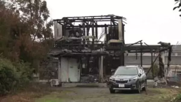 【続報】木造2階建ての会社の寮が全焼　焼け跡から1人の遺体　寮に住む50代男性と連絡とれず《新潟・阿賀野市》