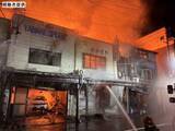 「【続報】見附市で飲食店や住宅など6棟焼く火事　約13時間後に鎮火《新潟》」の画像1