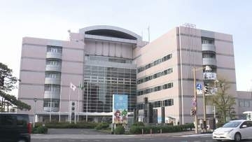 新潟市の小学校に勤務する24歳女性講師を免職処分　県外に住む16歳未満の少年2人を誘惑　わいせつ目的で面会要求の疑いで逮捕《新潟市》