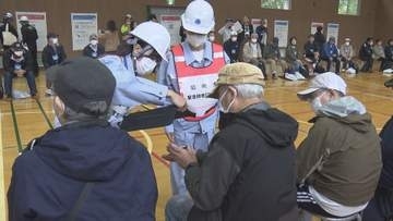原発事故に備え住民参加の避難訓練《新潟》