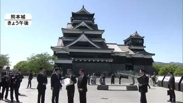 木原 稔官房長官が復旧工事進む熊本城など視察
