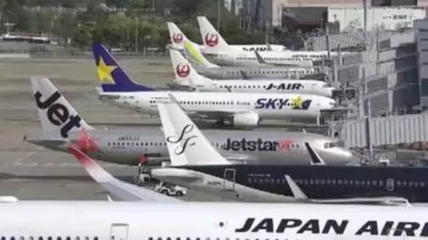 原因は福岡のシステム不具合　全国の空港で管制トラブル　各地で欠航や遅れ相次ぐ　バックアップに切り替え解消　国交省