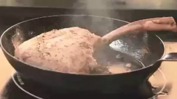 JR博多駅前広場で「HAKATA   A級グルメ大食覧会」　福岡の人気店が集結　5月17日まで