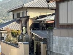 【速報】福岡・太宰府市で木造２階建て住宅全焼　中から性別不明の遺体発見　１人暮らしの９０代女性か