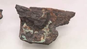 世界文化遺産「宗像・沖ノ島」　金メッキの甲冑破片を発見　当時の王権が沖ノ島での祭祀を重要視か　福岡
