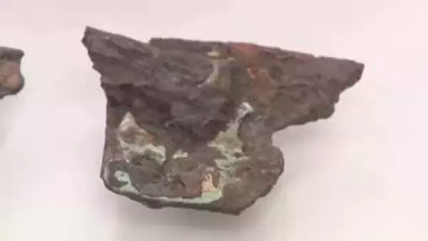 世界文化遺産「宗像・沖ノ島」　金メッキの甲冑破片を発見　当時の王権が沖ノ島での祭祀を重要視か　福岡