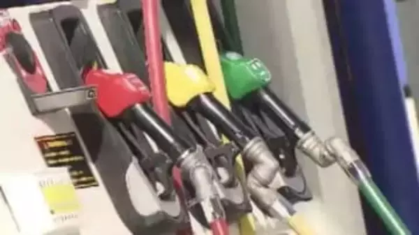 暫定税率の廃止でガソリンは8週連続で値下がり　一方で灯油価格は「高止まり」補助金も3月末終了へ　福岡