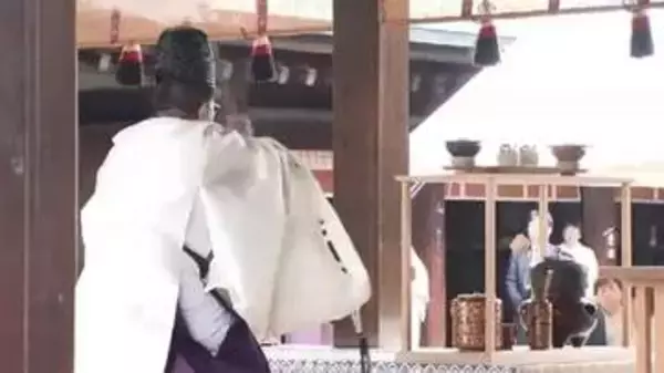 筥崎宮で「献茶式」　裏千家が濃茶・薄茶をたてて奉納　1年の平穏無事を祈る　福岡市