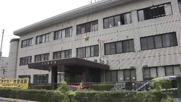 福岡の国道3号で車2台が衝突　女性1人死亡　事故のはずみで軽ワゴン車は道路表示板の柱に衝突・・・福岡・広川町